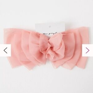ISO: Free People Poppy's Life Bow in Blush